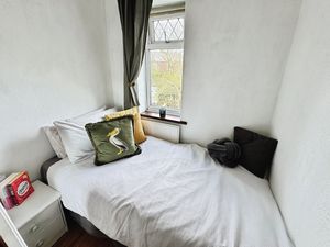 Photo 5- click for photo gallery